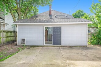 960 Pine Ave NW in Grand Rapids, MI - Foto de edificio - Building Photo