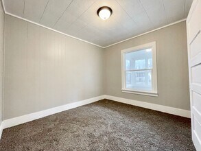 884 Emerson Ave in Muskegon, MI - Building Photo - Building Photo