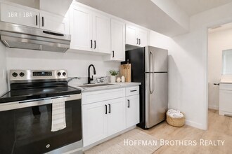 838 Normandie Ave in Los Angeles, CA - Building Photo - Building Photo