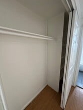 2386 S Linden Ct in Denver, CO - Foto de edificio - Building Photo