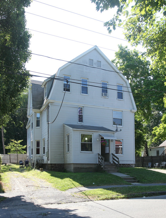 41 Union St in Greenfield, MA - Foto de edificio