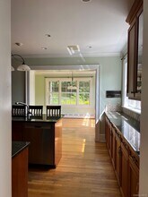 246 Beechmont Dr in New Rochelle, NY - Building Photo - Building Photo