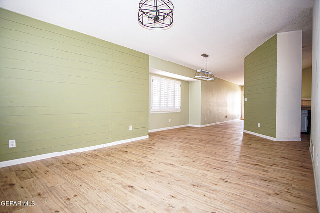 11985 Mesquite Lake Ln in El Paso, TX - Building Photo - Building Photo