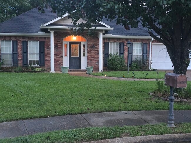 property at 107 Turnberry Cv