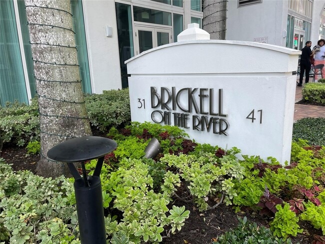 property at 31 SE 5th St