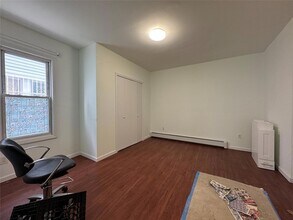 88-20 51st Ave, Unit 1 FL in Queens, NY - Building Photo - Building Photo