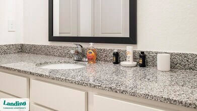 12020 Brush Hl Rd, Unit 4-104 in Wildwood, FL - Foto de edificio - Building Photo