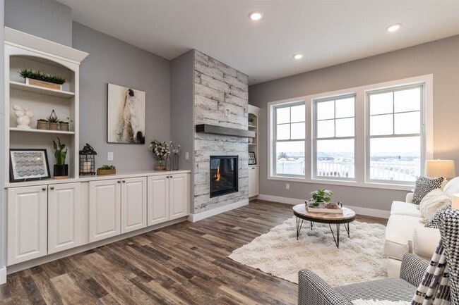 property at 805 28th St NW