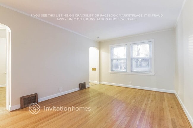 5434 S Newcastle Ave in Chicago, IL - Building Photo - Building Photo