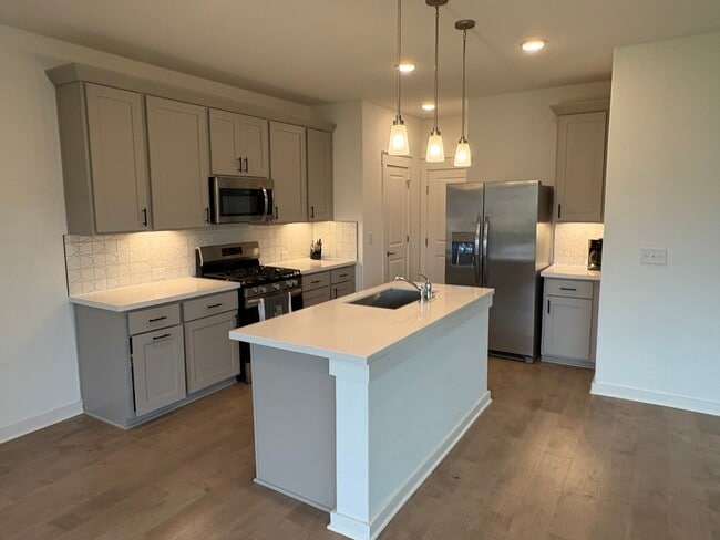 7408 Sparkling Light Dr in Del Valle, TX - Building Photo - Building Photo