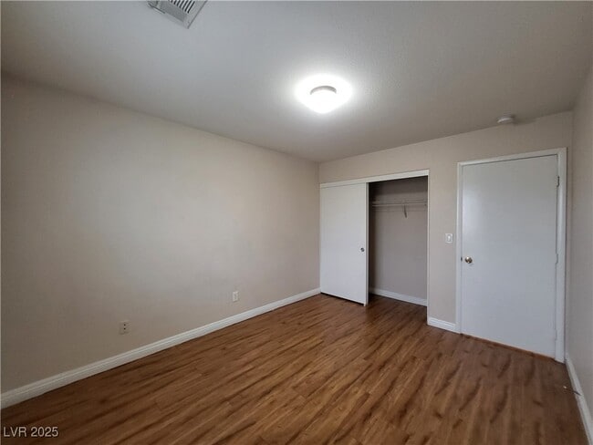 property at 21 Harbor Pines Ct