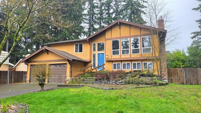 3712 NW Highland Ct in Silverdale, WA - Building Photo - Building Photo