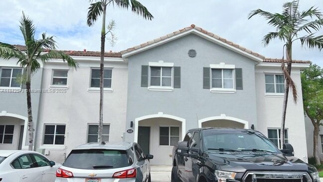 property at 1525 SE 31st Ct