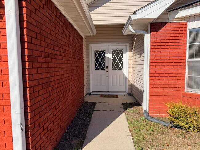 1624 Berry Hill Ct in Tallahassee, FL - Building Photo - Building Photo