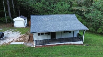 562 Patillo Rd in Stockbridge, GA - Building Photo - Building Photo