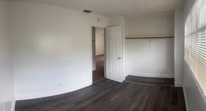 4000 NW 81st Ave in Coral Springs, FL - Building Photo - Building Photo