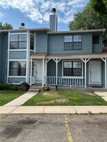 8230 Washington St in Thornton, CO - Building Photo