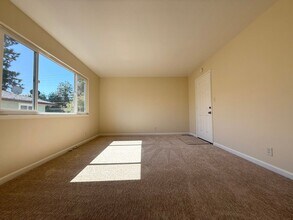 836 Blair Ave in Sunnyvale, CA - Foto de edificio - Building Photo