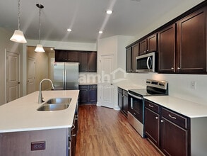 546 Rivermist Dr in Belmont, NC - Building Photo - Building Photo