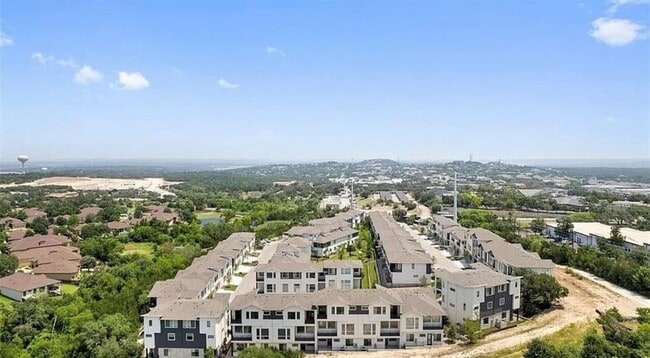 property at 2050 Lohmans Spur Rd