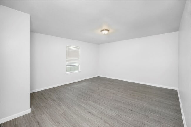 632 Luke St in Dayton, TX - Building Photo - Building Photo