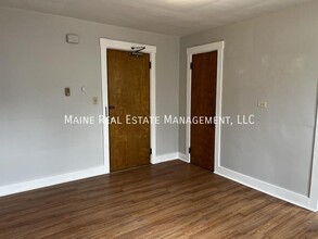 101 Cedar St in Bangor, ME - Building Photo - Building Photo