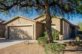 43464 Colby Dr in Maricopa, AZ - Foto de edificio - Building Photo