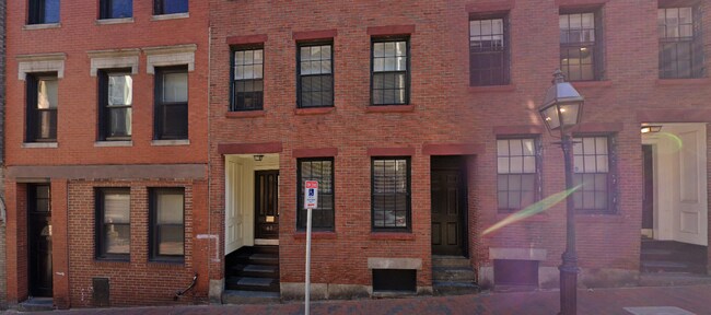 61 Joy St, Unit 3