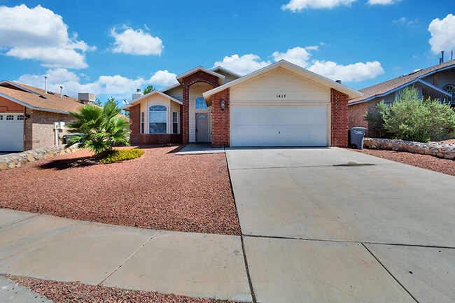 property at 1417 Plaza Verde Dr