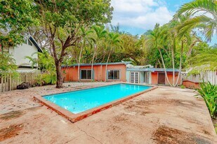 3656 Avocado Ave in Miami, FL - Building Photo