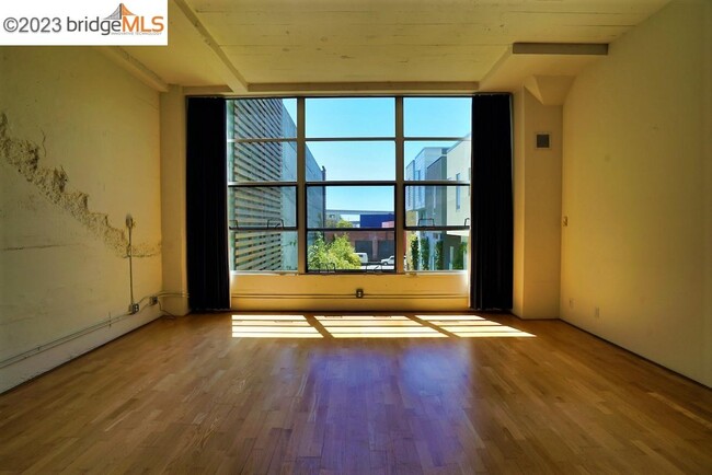 1500 Park Ave-Unit -202 in Emeryville, CA - Building Photo - Building Photo