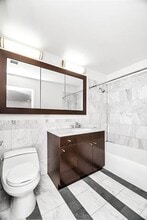 2130 7th Ave-Unit -3D in New York, NY - Building Photo - Building Photo