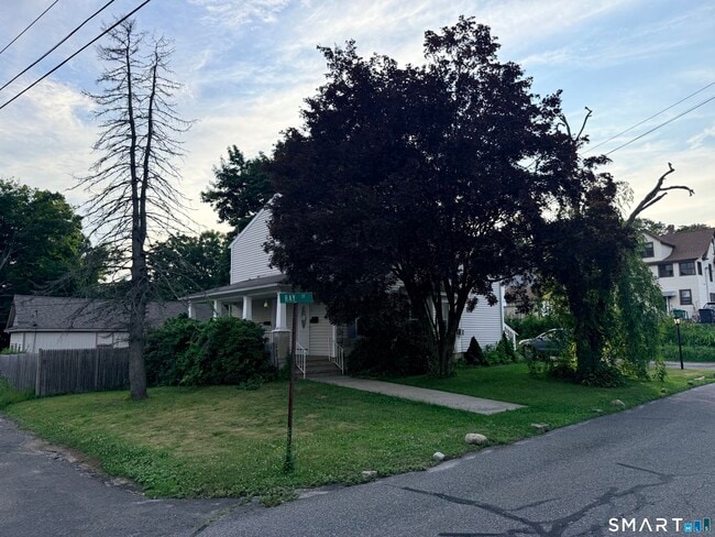 property at 4 Ray St