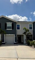 8620 Milestone Dr in Sarasota, FL - Building Photo