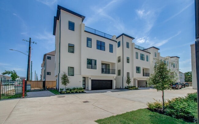 property at 8702 Ojeman Villas Dr