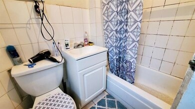 125-127-127 Beacon Ave in Jersey City, NJ - Building Photo - Building Photo