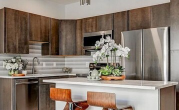 421 S Broadway in Baltimore, MD - Foto de edificio - Building Photo