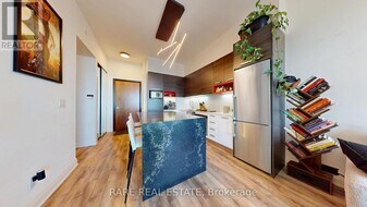 36 Park Lawn Rd in Toronto, ON - Building Photo