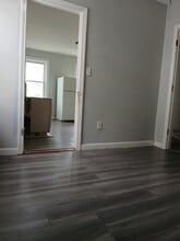 137 5th St in Fall River, MA - Building Photo - Building Photo