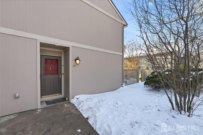 18 Irongate in Metuchen, NJ - Building Photo - Building Photo