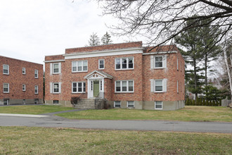 2 Cambridge Rd in Albany, NY - Building Photo - Building Photo