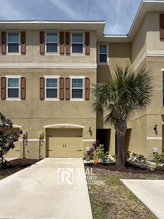 5523 Wahoo Ct in New Port Richey, FL - Building Photo