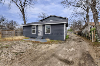 4021 Culebra Rd in San Antonio, TX - Building Photo - Building Photo