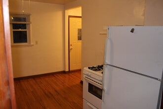 6703 35th Ave, Unit #2 in Kenosha, WI - Building Photo - Building Photo