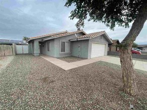 6196-6144 E 44th St in Yuma, AZ - Building Photo - Building Photo