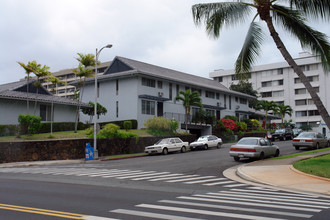 1047-1090 Ala Nanu St in Honolulu, HI - Building Photo - Building Photo