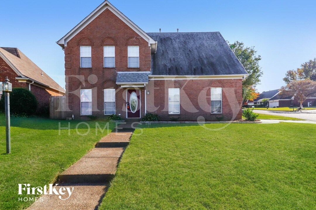 9987 Woodland Birch Dr in Lakeland, TN - Foto de edificio