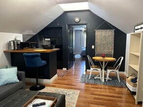 717 1st Ave, Unit Upstairs Unit Furnished in Columbus, GA - Building Photo - Building Photo