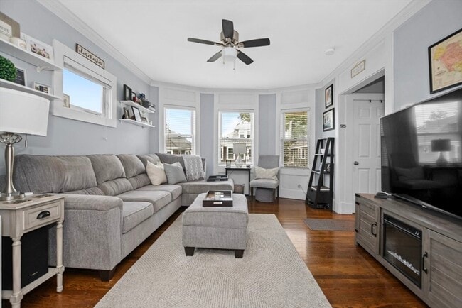 property at 35 S Munroe Terrace