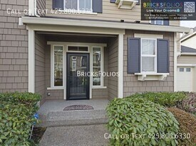 18304-18336 36 Ave SE in Bothell, WA - Building Photo